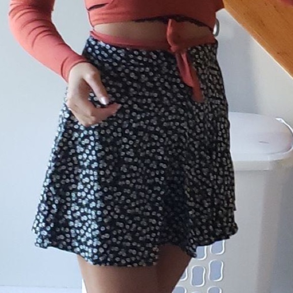 Black floral skater skirt Hollister size XS